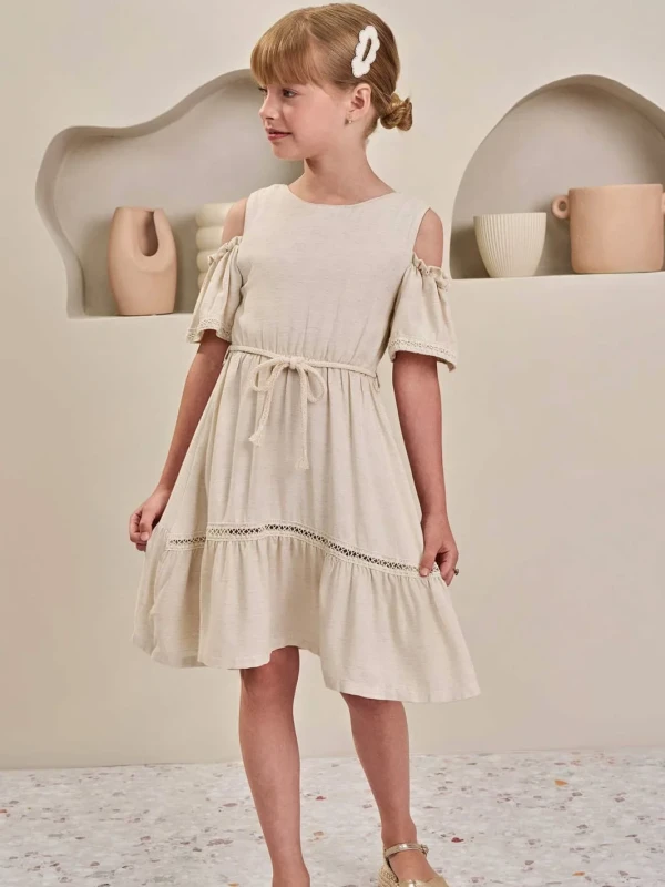 Vestido Infantil Off White com Detalhes em Renda – Infanti
