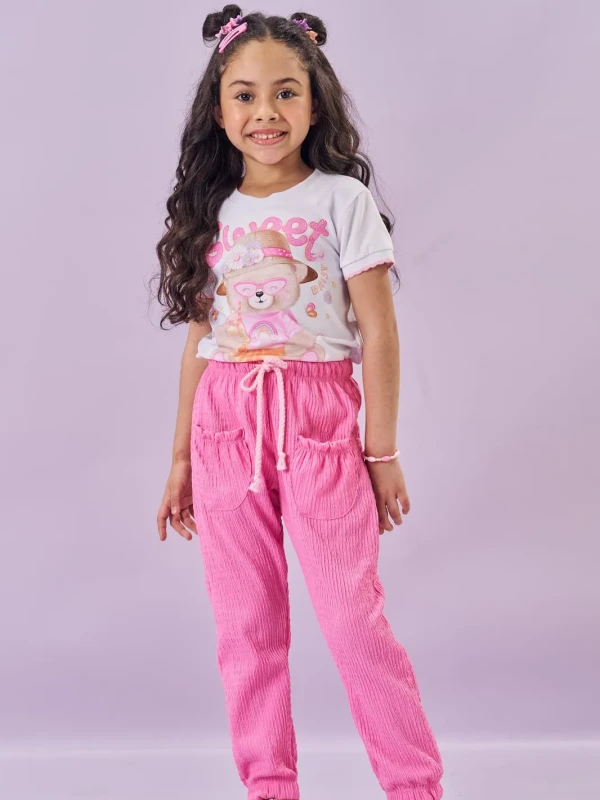 Conjunto Bear Sweetness Conforto e estilo para as pequenas exploradoras!