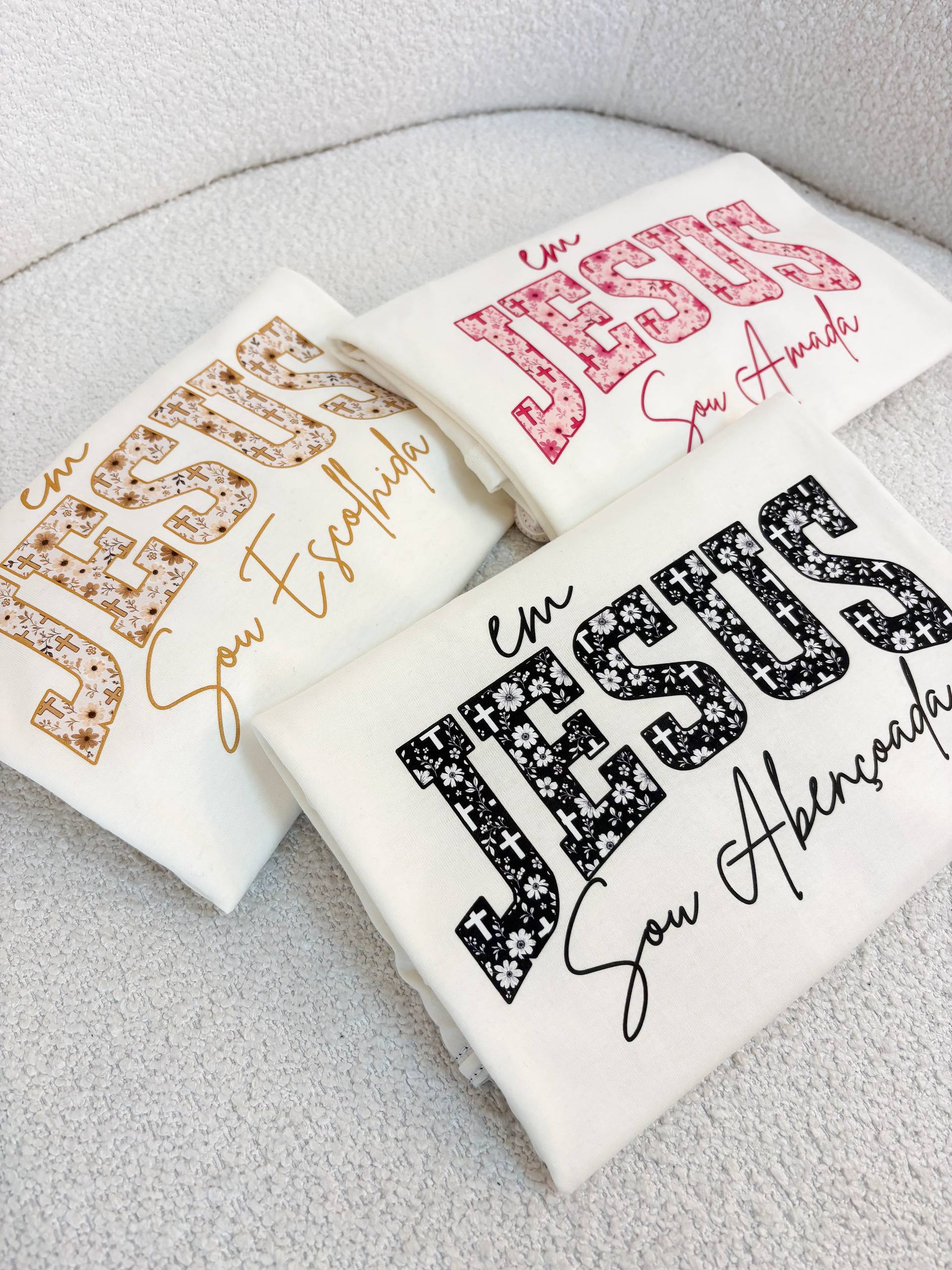 Tshirt Jesus Gola colorida 