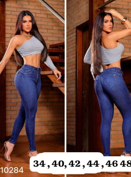 Calça Skinny Feminina - foto 42 de 44