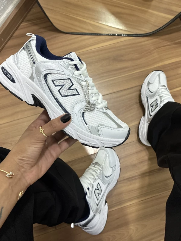 New Balance 530