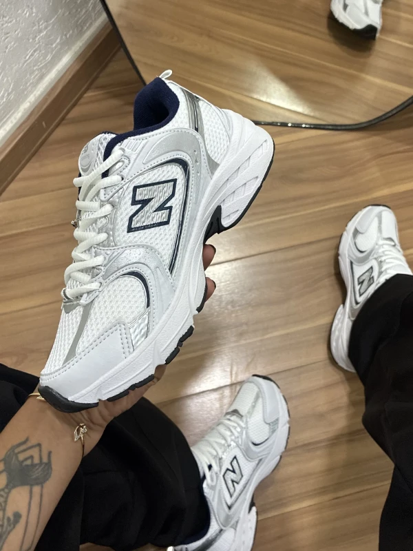 New Balance 530