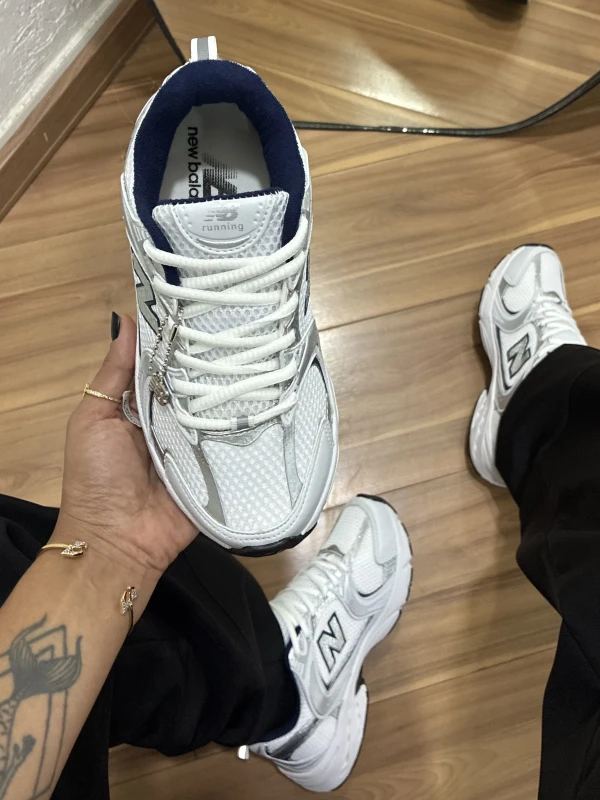 New Balance 530
