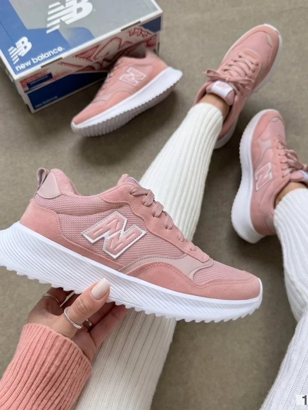 New Balance 977h