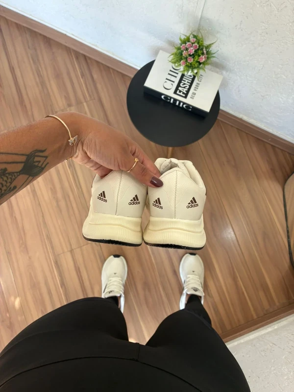 Adidas Duramo