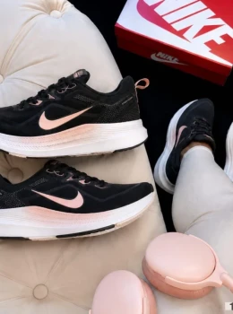 Nike Form