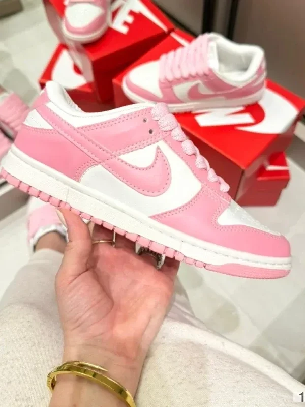 Nike Dunk Premium