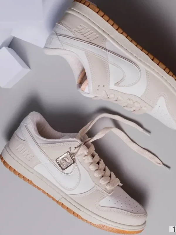 Nike Dunk Premium