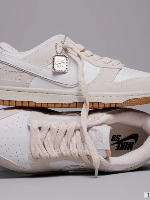Nike Dunk Premium