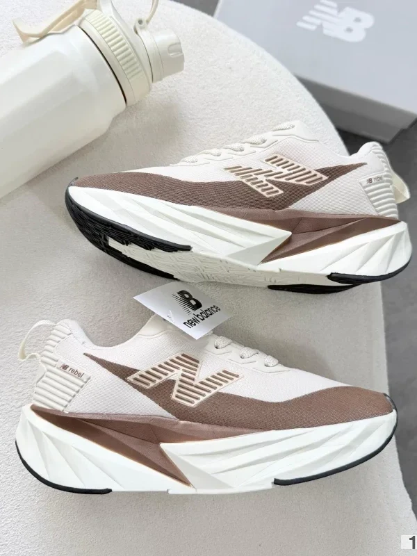New Balance Rebel v5