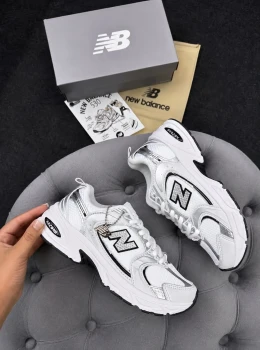 New Balance 530