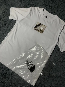 CAMISETA THE NORTH FACE