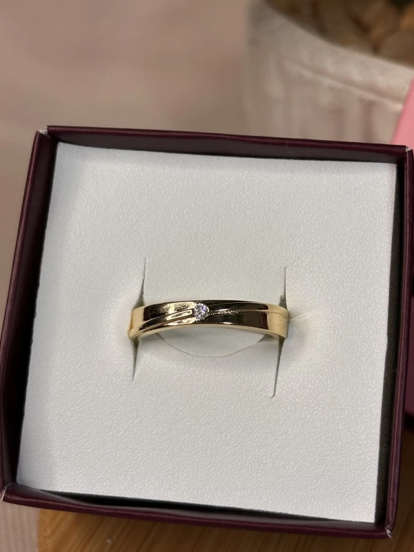 Anel com Pedrinha