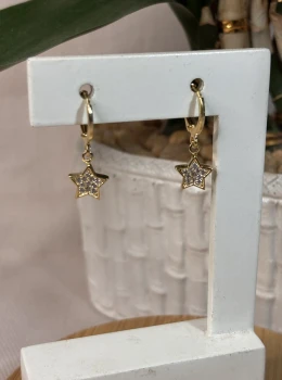 Argola estrela com zircônia