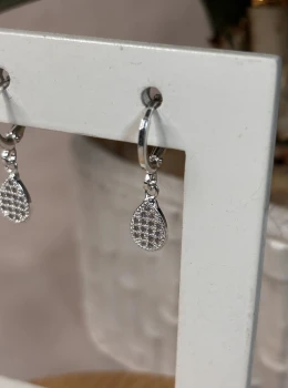 Argola com zircônia