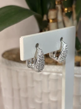 Argola Gota com Zircônia