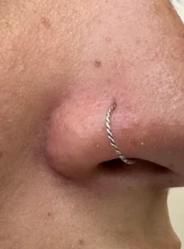 Piercing argola trançada nariz