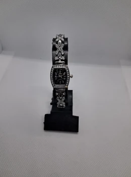 Relógio Feminino Elegance Crystal Black – Pulseira com Strass