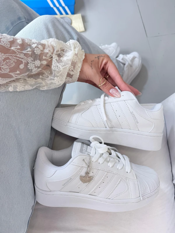 Tênis Adidas Super Star Fem