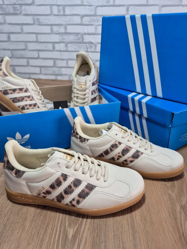 Tênis Adidas Gazelle Couro Legitimo Fem