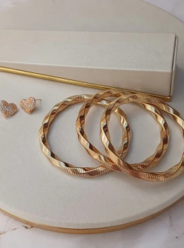 Brinco Coração Solar Dourado