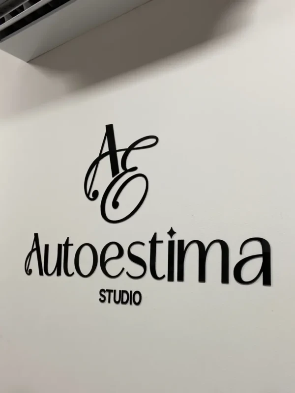 LETREIRO ACRILICO 120X60CM