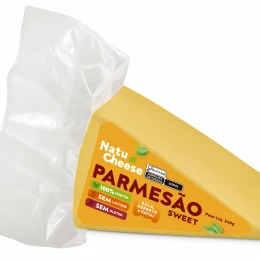 PARMESÃO VEGETAL 240g