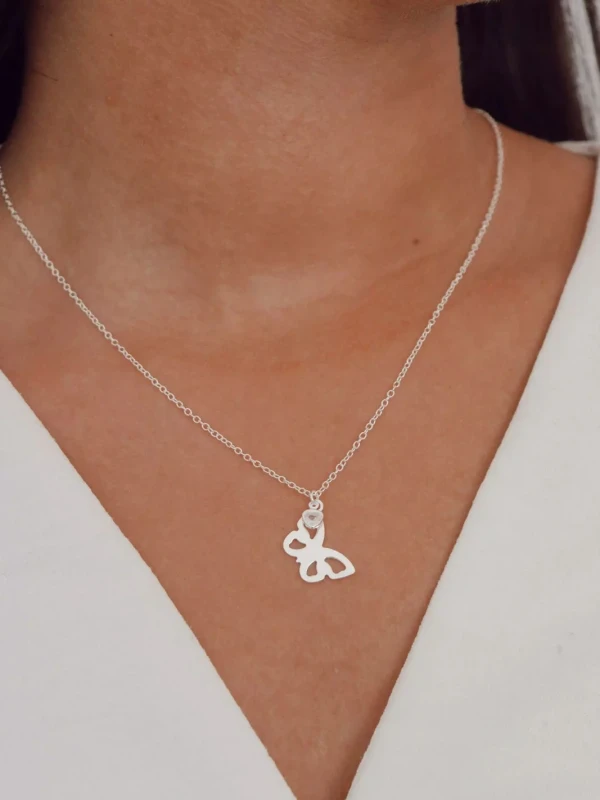 Colar borboleta bella zirconia coração