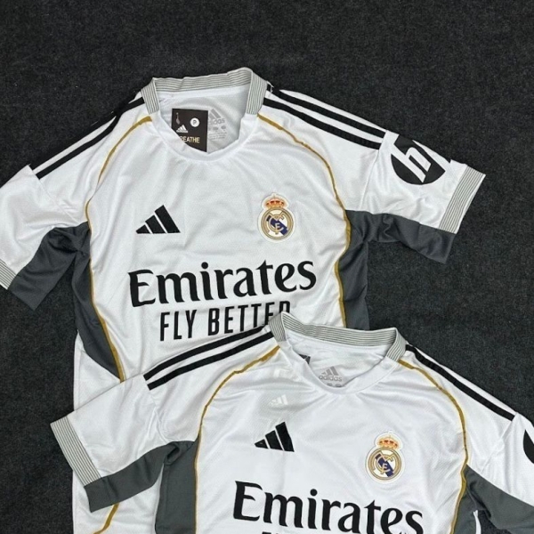 Camisa Real Madrid Branca/Cinza 2026