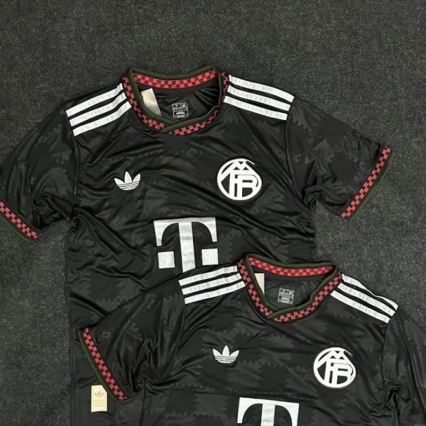 Camisa Bayern de Munique Preta