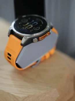 Relógio Garmin Fênix 8 Amoled Saphire 51mm Laranja