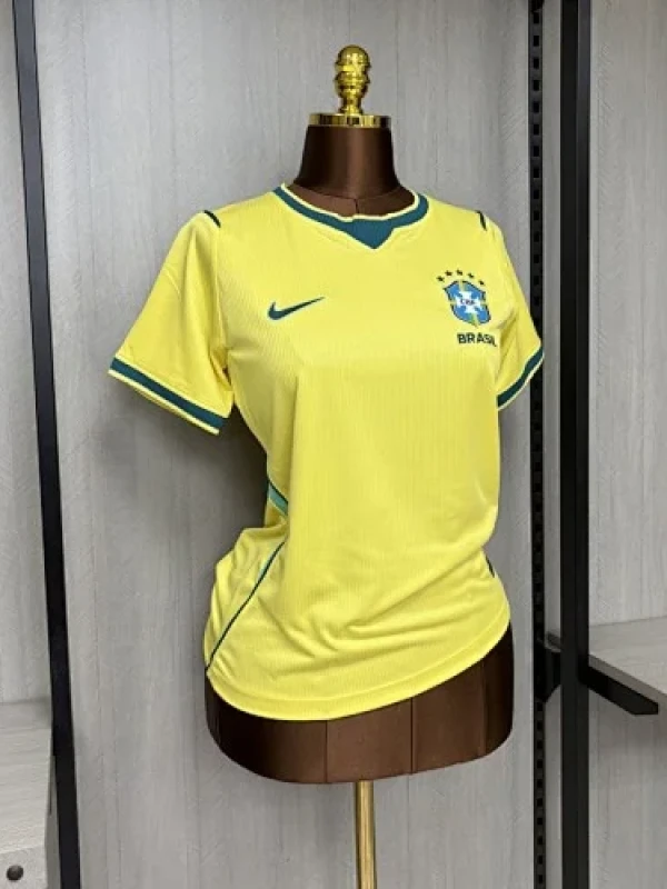Camisa Brasil Nike I 2026/27 Torcedora Pro Feminina